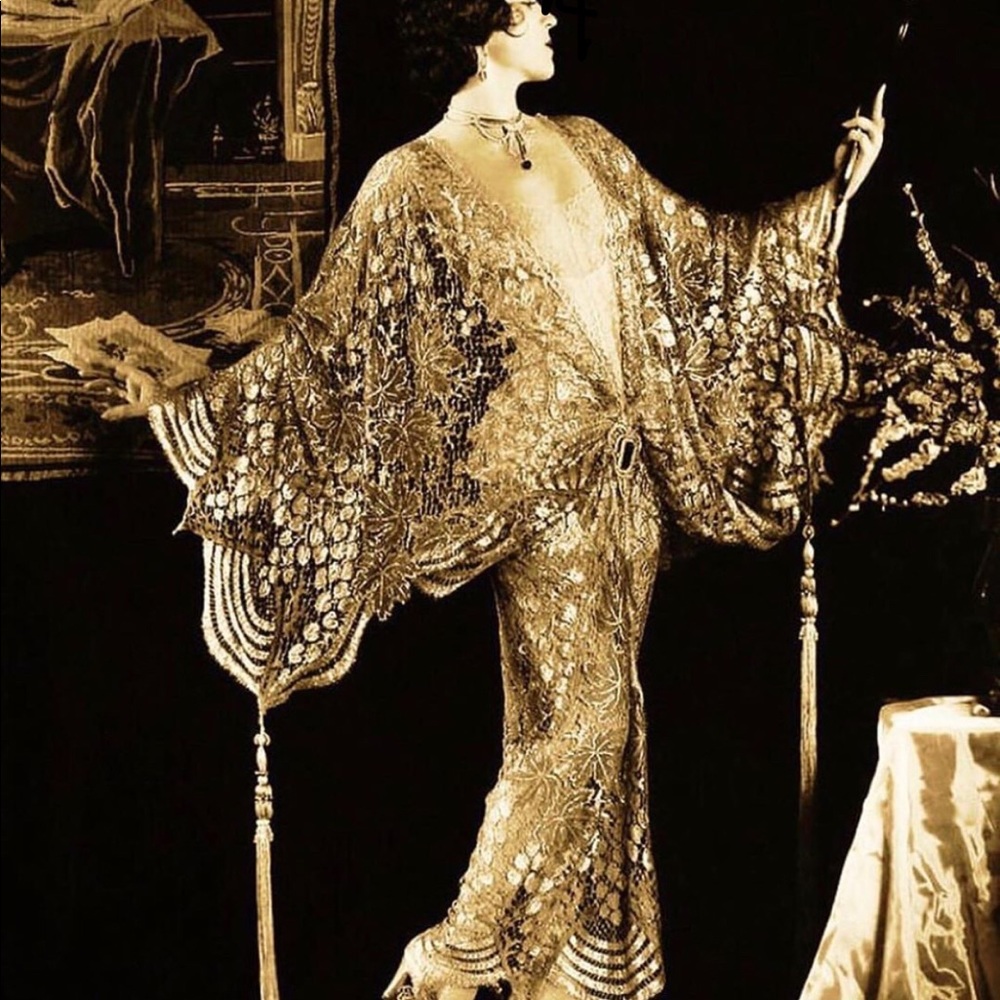 Meet your Posher, Asaya